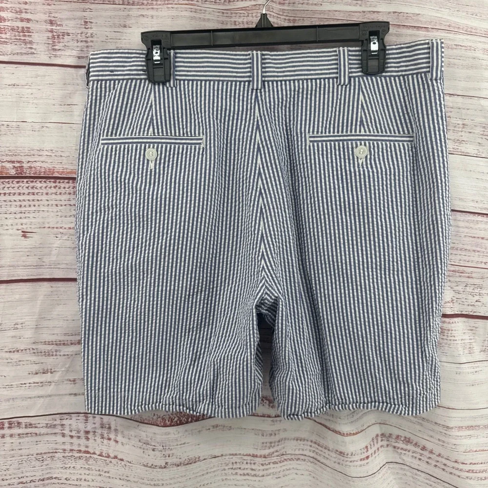 Brooks Brothers Shorts Mens Size 36 Blue White Striped Seersucker Pleated Cotton
